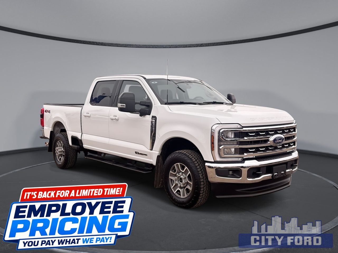White 2025 Ford F-350 Super Duty Pickup Truck Four-Wheel Drive Automatic